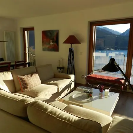 Con Vista Panoramica Sul Di Ferienhaus Cremia
